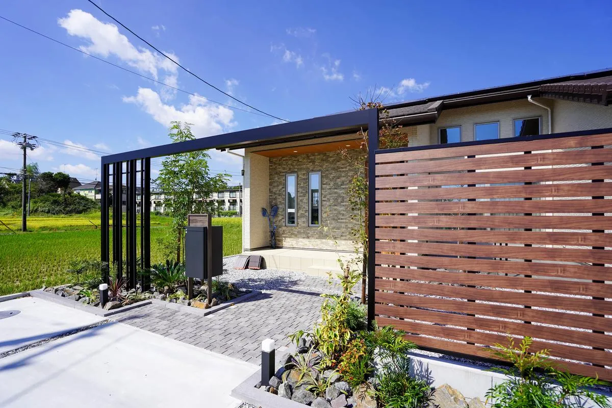 目隠しフェンス・フレーム門柱